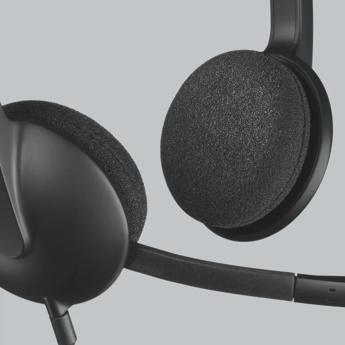 981-000475 - Logitech Headset H340 USB Stereo Internet headset over the head type with adjustable lightweight design - Logitech Headset H340 USB Stereo Internet headset over the head type with adjustable lightweight design noise cancelling with BL