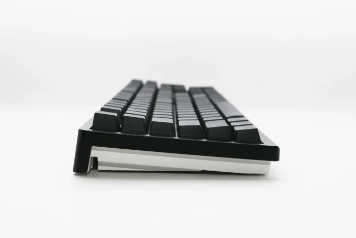 Ducky Keyboard Zero 6108 100% Mechanical Wireless Keyboard; RGB; USB 2.0 / 2.4GHz / BT - Cherry MX2A Blue switches. - Ducky Keyboard Zero 6108 100% Cherry MX2A Blue